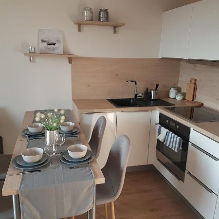 Kavi Apartments #1, Top Sunset View بلزن المظهر الخارجي الصورة