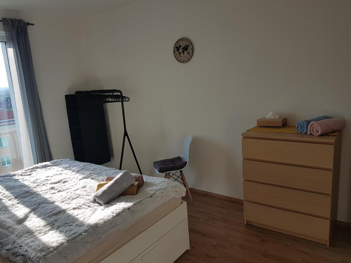 Kavi Apartments #1, Top Sunset View بلزن المظهر الخارجي الصورة